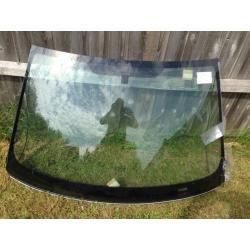 Ford mondo front heated windscreen