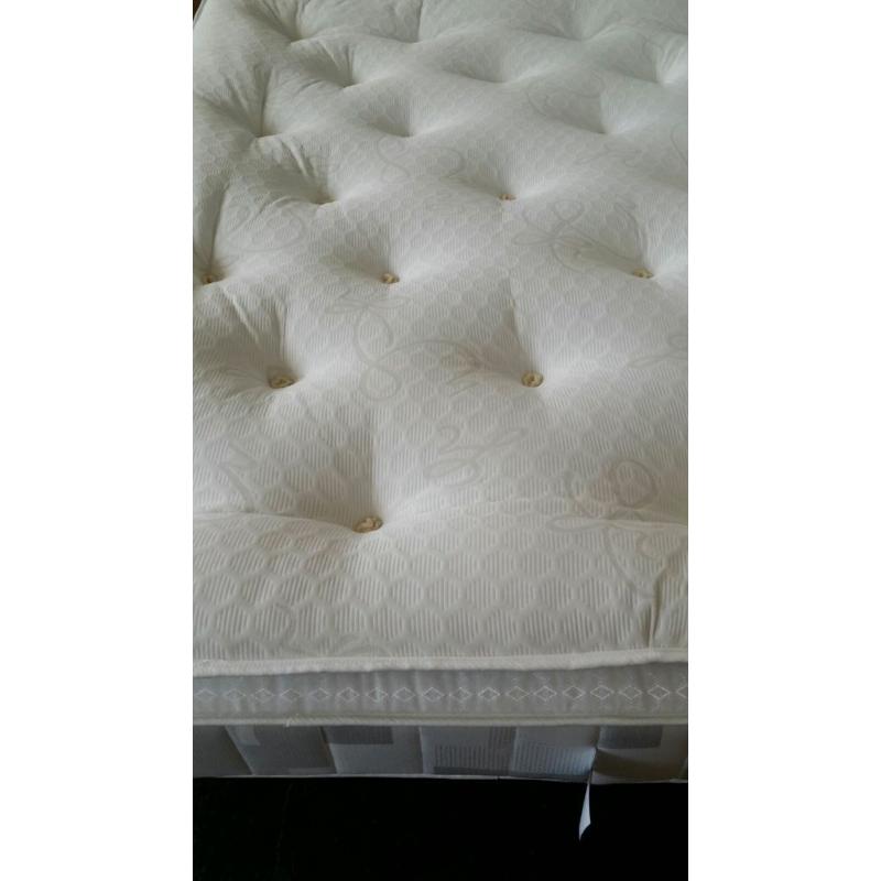 NEW KING SIZE PILLOW TOP MATTRESS