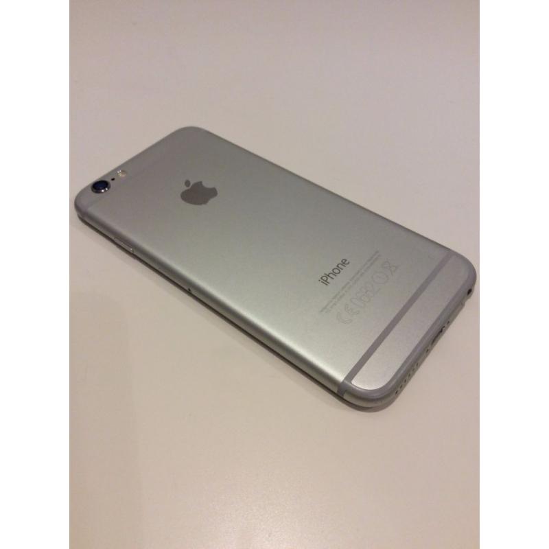 iPhone 6 64GB Silver Unlocked - Excellent Condition