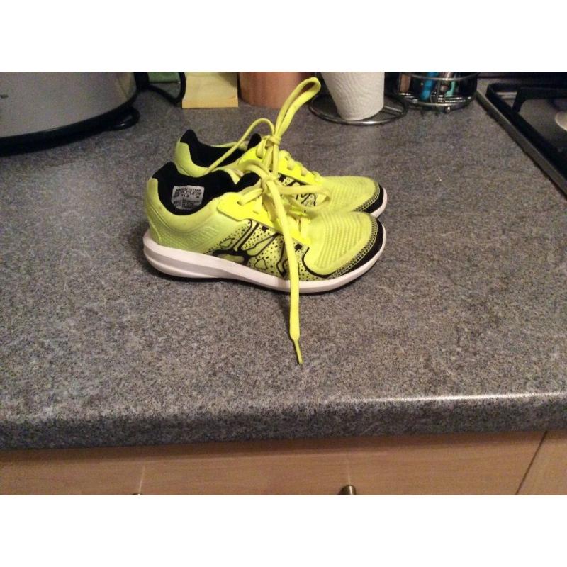 Childrens addidas trainers size 10, excellent condition