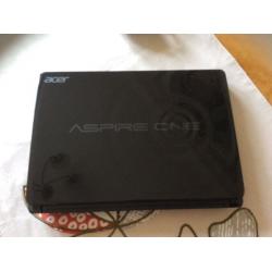 Acer aspire one D270 Netbook