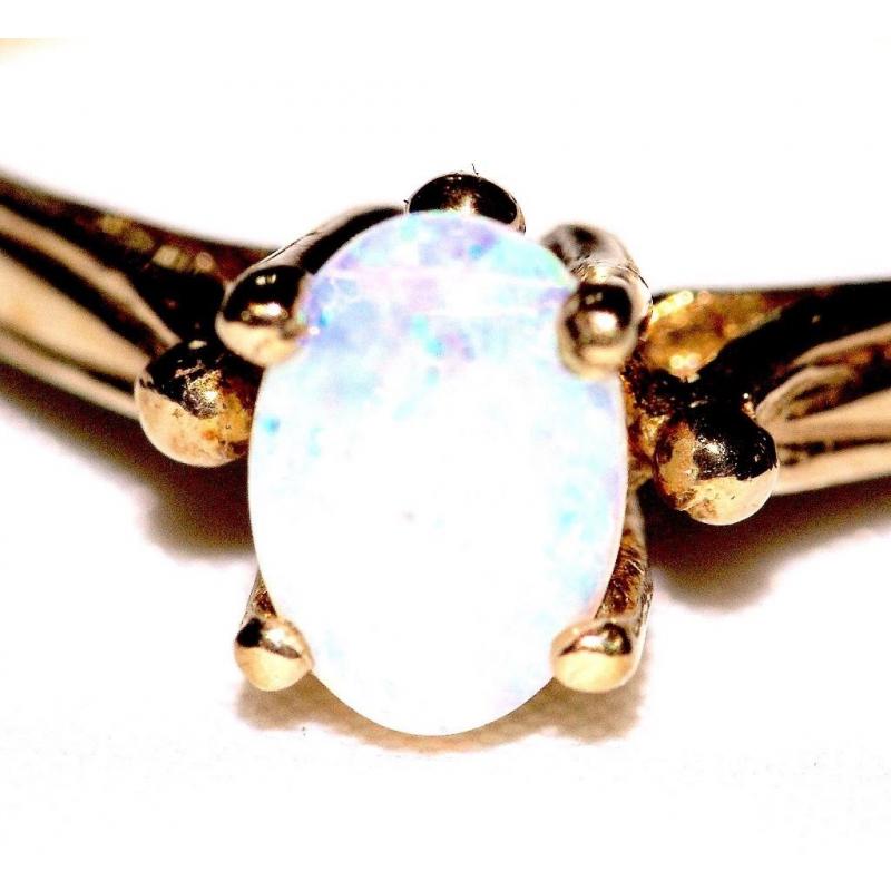 STUNNING ART DECO STYLE 9CT GOLD MILDY WHITE FIRE OPAL RING MADE IN ENGLAND GREAT DESIGN HALLMARKED