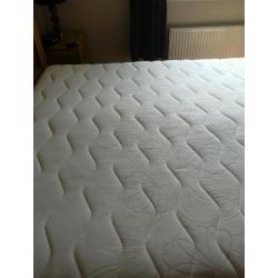 Super king silentnight mattress + topper, microfibre duvet & a super king duvet Set