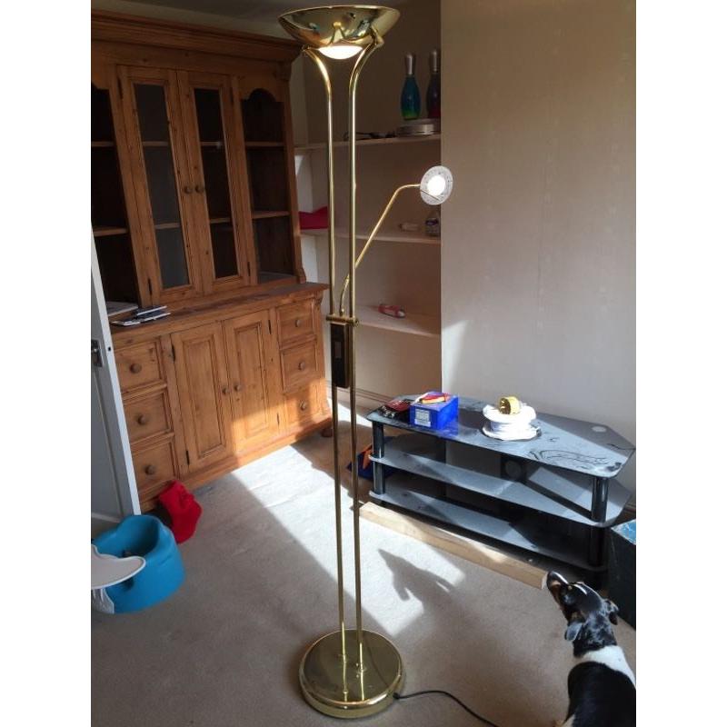 Dimmable adjustable reading lamp in gold affect