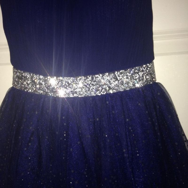 Quiz size 4 prom dress