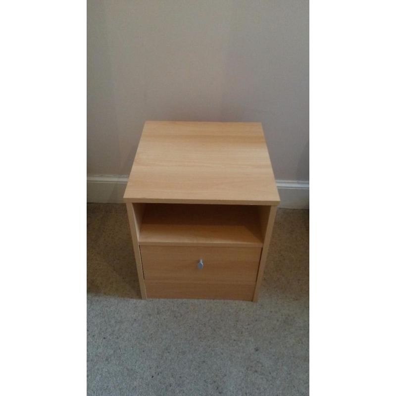 1 drawer + 1 shelf beech bedside unit