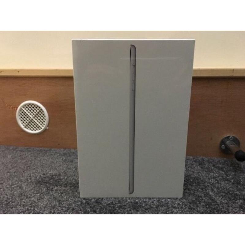 Brand new iPad mini 3 64GB Wi-Fi - Silver