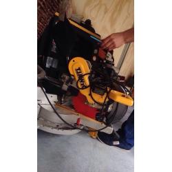 De WAlt chop saw