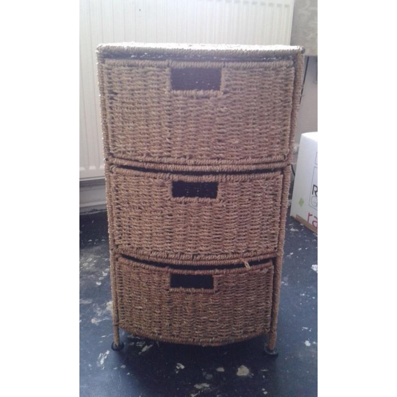 Wicker 3 drawer bedside table