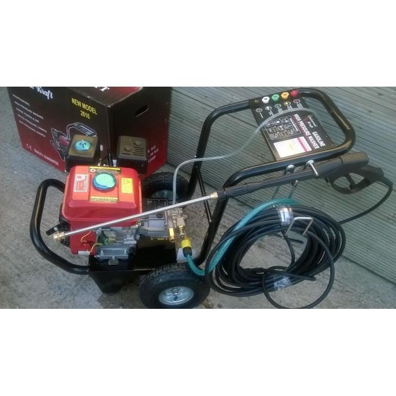 Pressure washer brand new & unused, 4500psi 310bar, 6.5hp, fully complete, can deliver.