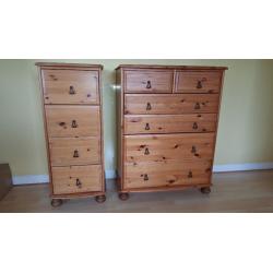 Pine chests of drawers