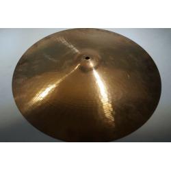 Paiste 2002 18 inch medium cymbal - '78 - Vintage - Classic Paiste series