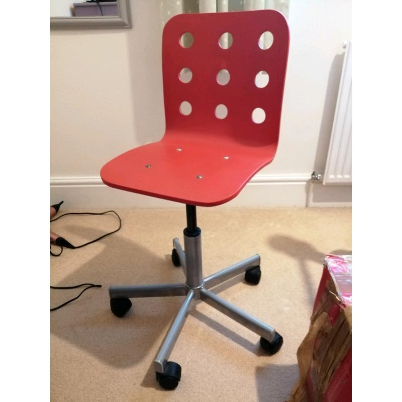 Kids desk chair