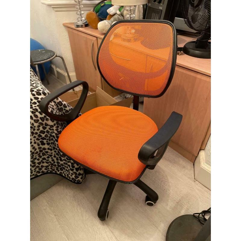 Office Desk Chair back fixed . Lower price